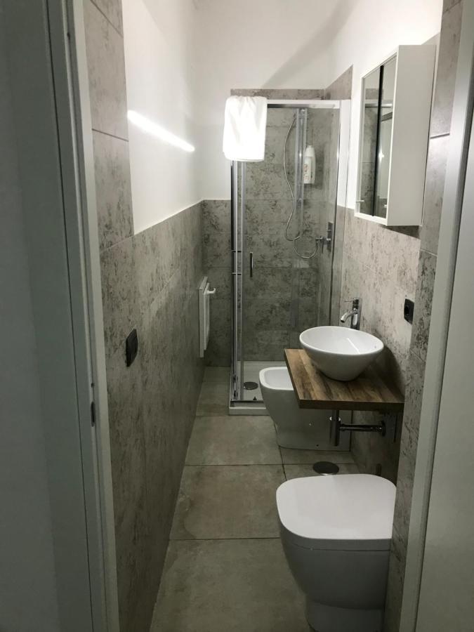 Nadyle House Hotell Neapel Exteriör bild