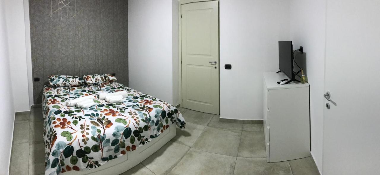 Nadyle House Hotell Neapel Exteriör bild