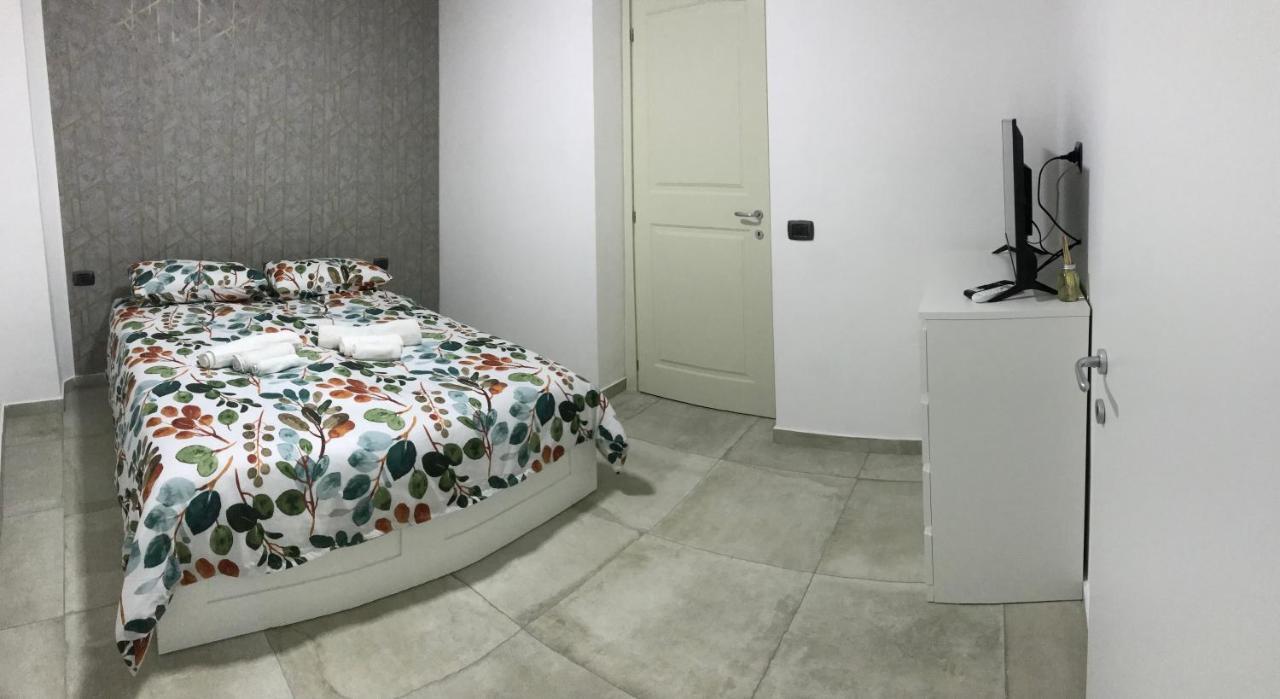 Nadyle House Hotell Neapel Exteriör bild